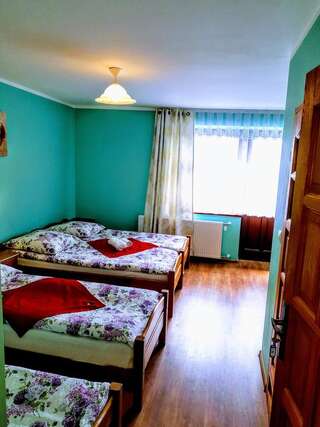 Фермерские дома Willa Wyrostek Баньска Четырехместный номер с балконом-3