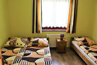 Фермерские дома Willa Wyrostek Баньска Трехместный номер с собственной ванной комнатой-5