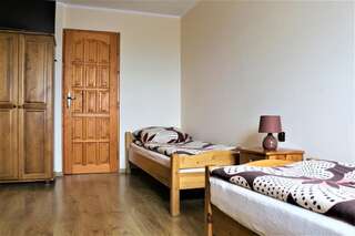 Фермерские дома Willa Wyrostek Баньска Четырехместный номер с видом на горы-1