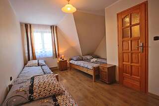 Фермерские дома Willa Wyrostek Баньска Четырехместный номер с видом на горы-8